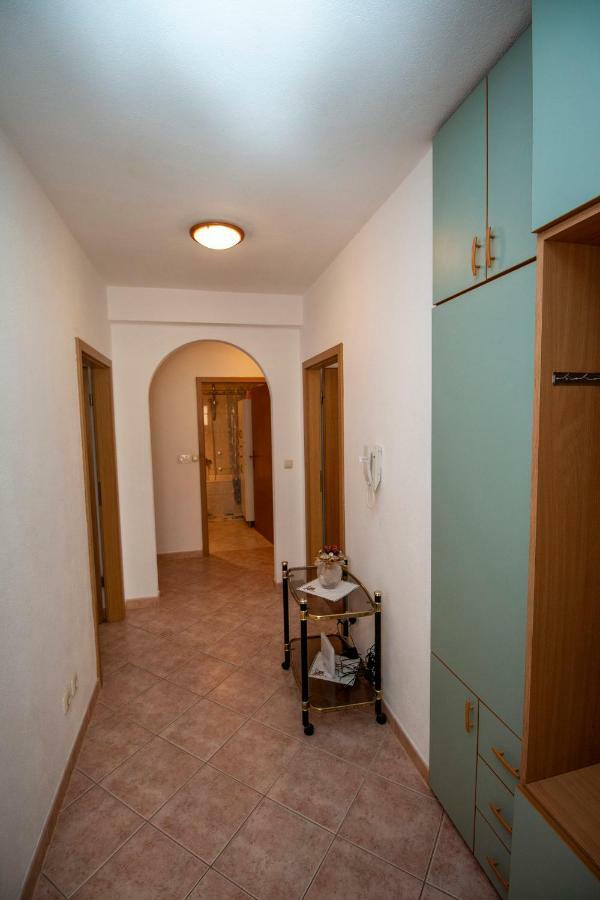 Apartmani Vrljicak Omiš Extérieur photo