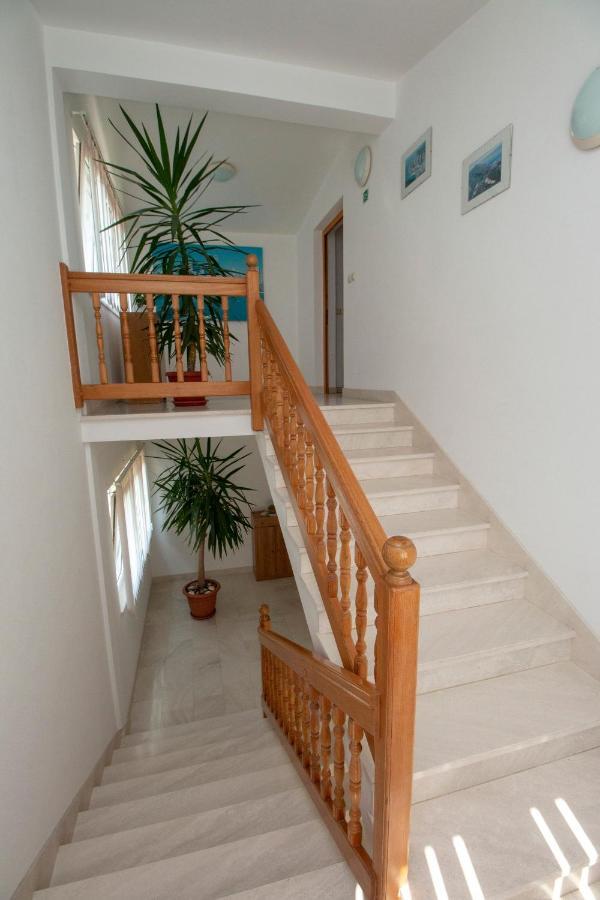 Apartmani Vrljicak Omiš Extérieur photo